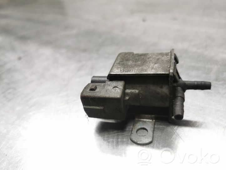 BMW 5 E34 Solenoidinis vožtuvas 72191133