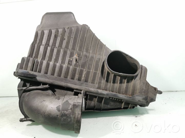 Volkswagen Touareg I Air filter box 7L0128607