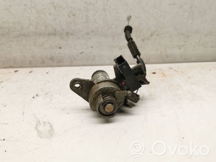 Audi A4 S4 B7 8E 8H Serratura esterna portellone 8E0827573