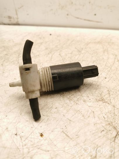 Chrysler Voyager Windscreen/windshield washer pump 