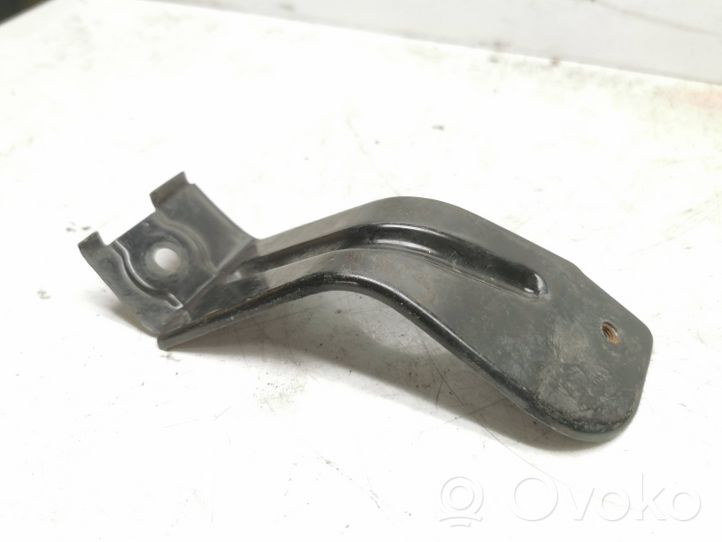 Volkswagen PASSAT B5.5 Supporto di montaggio del parafango 3B0821237A