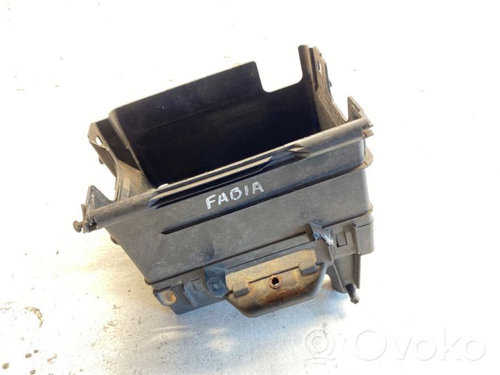Skoda Fabia Mk1 (6Y) Vassoio scatola della batteria 6Q0915419