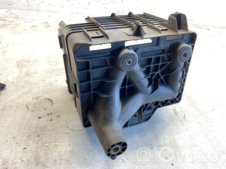 Skoda Fabia Mk1 (6Y) Vassoio scatola della batteria 6Q0915419