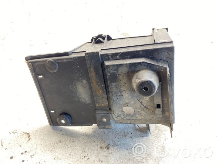 Volvo V50 Boîte de batterie 3m5110723br