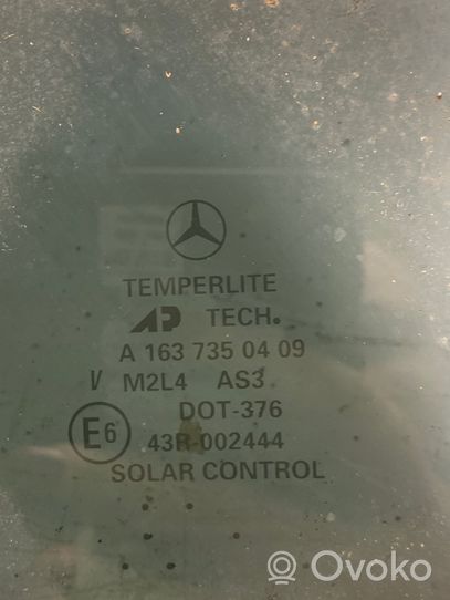 Mercedes-Benz ML W163 Vetro del deflettore posteriore A1637350409