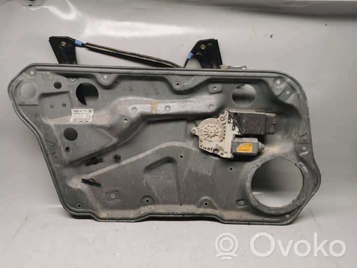 Volkswagen Golf IV Alzacristalli della portiera anteriore con motorino 1J2959801D