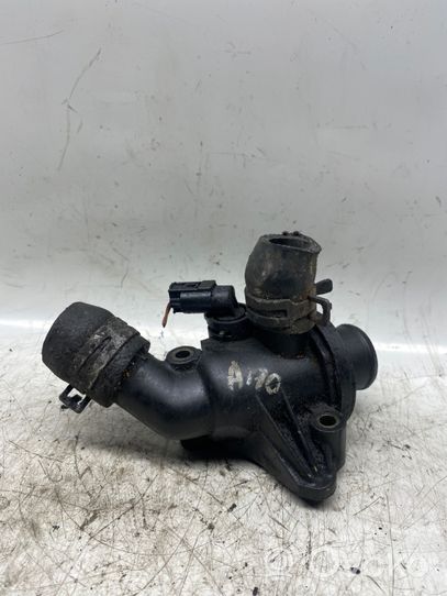 Mercedes-Benz A W168 Tuyau de liquide de refroidissement moteur A6682030175