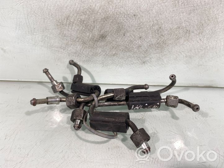 Opel Insignia A Fuel injector supply line/pipe 