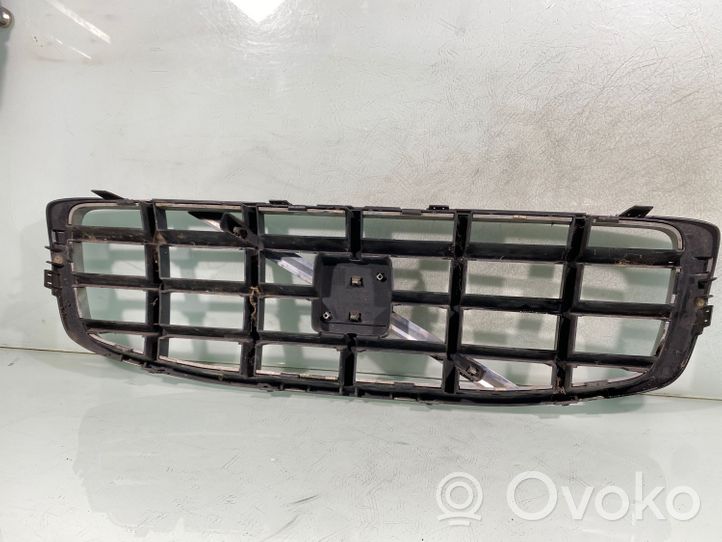 Volvo XC70 Front bumper lower grill 30678682