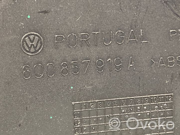 Volkswagen Polo Kojelaudan säilytyslokero 6q0857919a