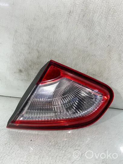 Nissan Qashqai Lampy tylnej klapy bagażnika 89503209