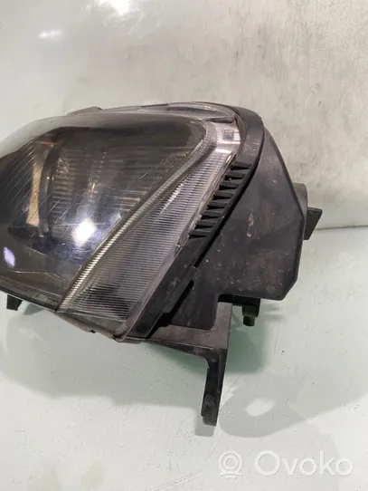 Audi A6 Allroad C6 Lampa przednia 4f0941003