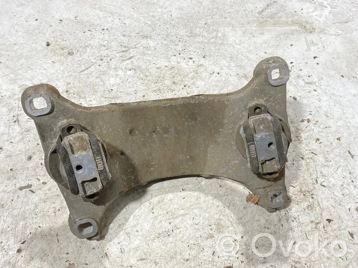 Audi A8 S8 D3 4E Supporto di montaggio scatola del cambio 4e0399231