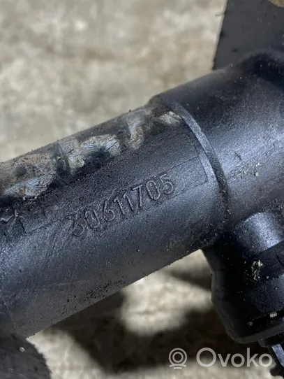 Volvo S40, V40 Główny cylinder sprzęgła 30611705