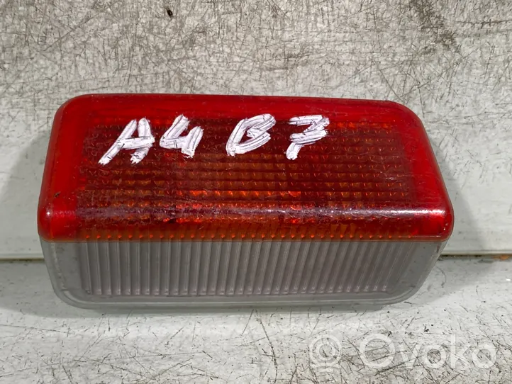 Audi A4 S4 B7 8E 8H Éclairage de coffre 4b9947113