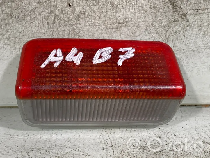 Audi A4 S4 B7 8E 8H Luce interna bagagliaio/portabagagli 4b9947113