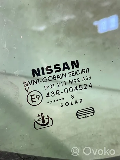 Nissan Navara D40 Takasivuikkuna/-lasi 43r004524