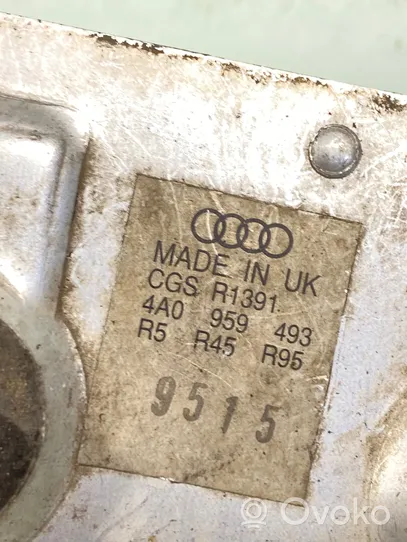 Audi A6 S6 C4 4A Jäähdytyspuhaltimen rele 4a0959493