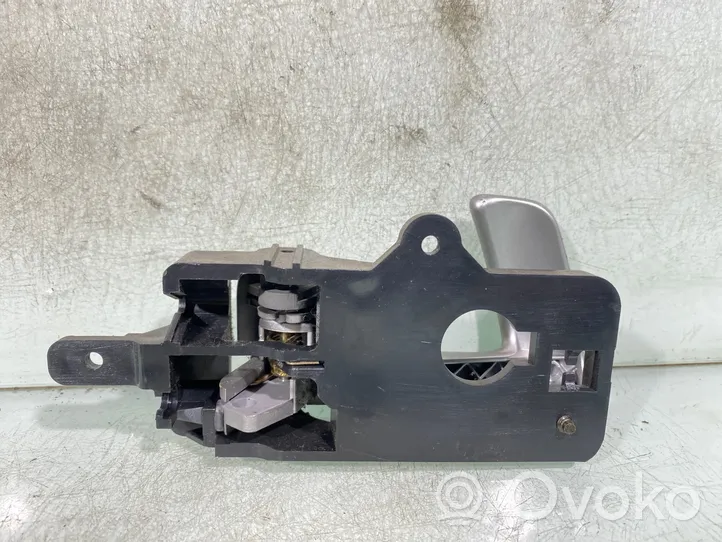 Hyundai Santa Fe Rear door interior handle 