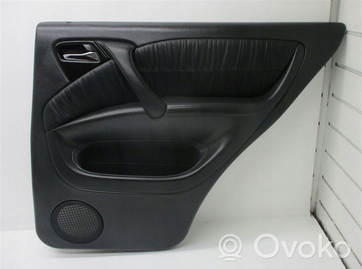 Mercedes-Benz ML W163 Rivestimento del pannello della portiera posteriore A163730205