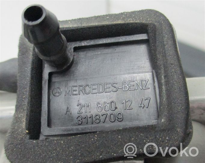 Mercedes-Benz E W211 Luce d’arresto centrale/supplementare A2118201356