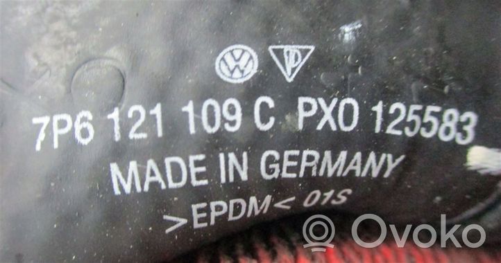Volkswagen Touareg II Tuyau de liquide de refroidissement moteur 7P6121070AM