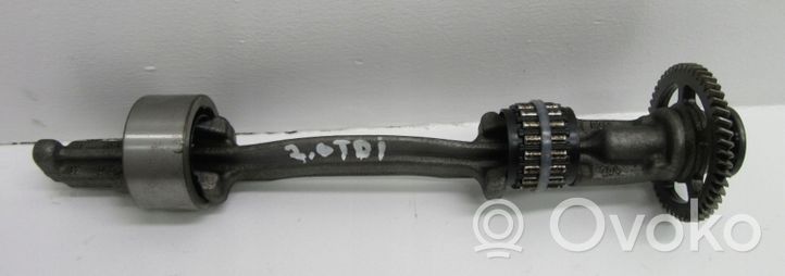 Volkswagen Golf VII Balance shaft 03N103303E