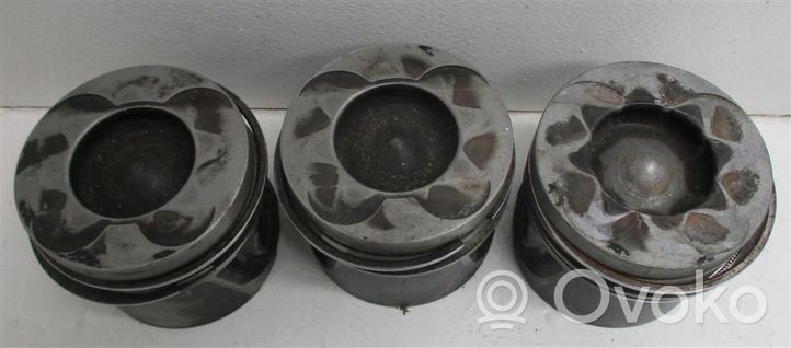 Mercedes-Benz ML W164 Piston 0830923+