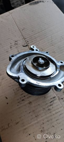 Mercedes-Benz S W222 Pompe de circulation d'eau A6422002001