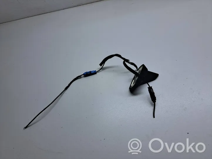 Audi A4 S4 B8 8K Radion antenni 8K9035503A