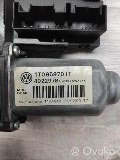 Volkswagen Touran II Silniczek podnośnika szyby drzwi 1T0959701T