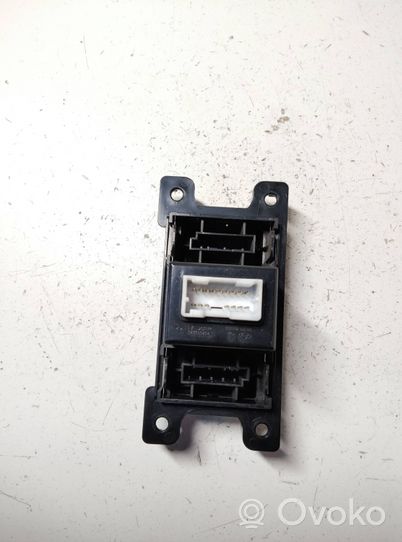 Hyundai Santa Fe USB socket connector 202008220