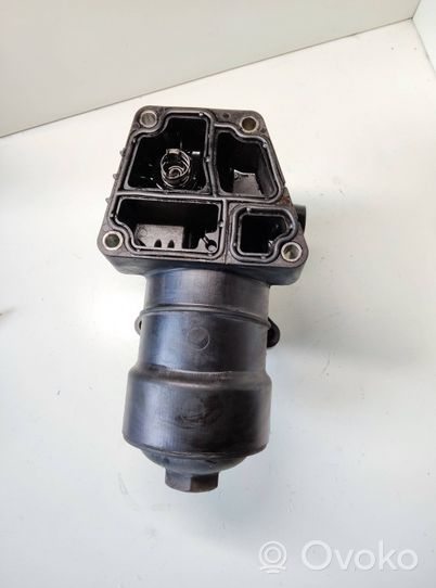 Volkswagen Touran II Supporto di montaggio del filtro dell’olio 03L115389C