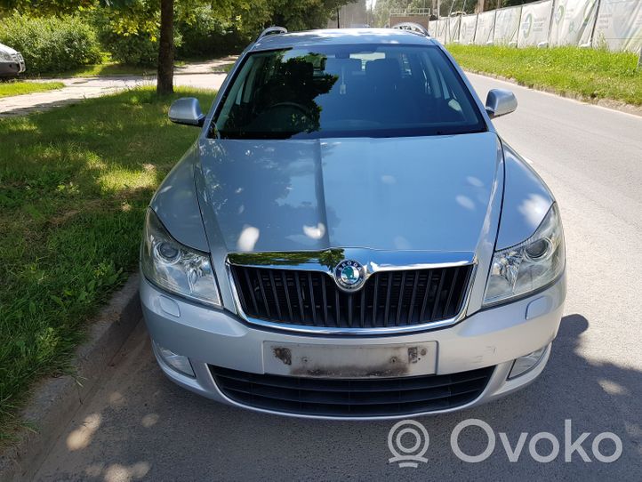 Skoda Octavia Mk2 (1Z) Mechaninė 5 pavarų dėžė LHV