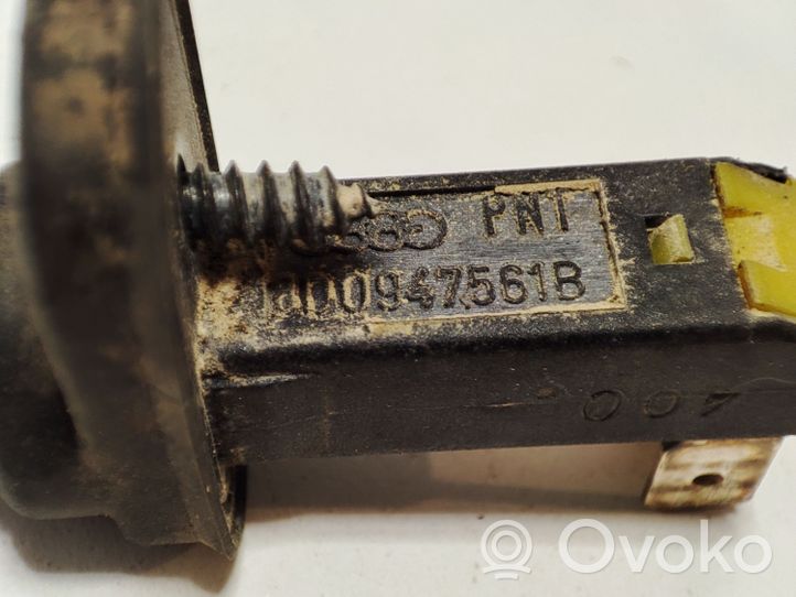 Audi A4 S4 B5 8D Aizmugurē durvju atvēršanas / aizvēršanas sensors 8D0947561B