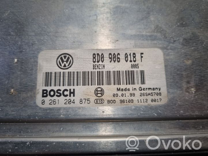 Volkswagen PASSAT B5 Sterownik / Moduł ECU 8D0906018F