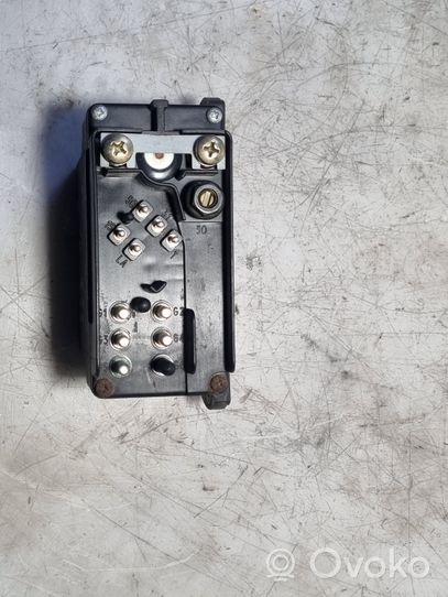 Volkswagen II LT Przekaźnik / Modul układu ogrzewania wstępnego 2D0911253