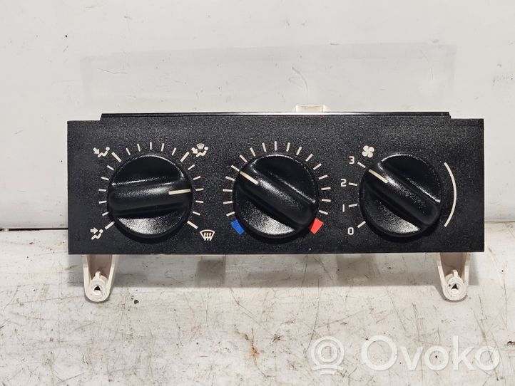 Renault Clio I Climate control unit 9041701917