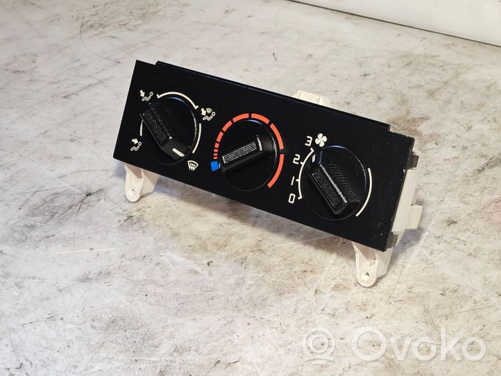 Renault Clio I Climate control unit 9041701917