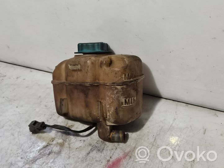 Volvo XC70 Vase d'expansion / réservoir de liquide de refroidissement 8634226