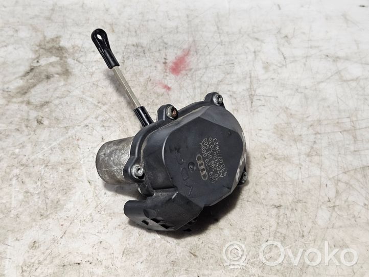 Audi A4 S4 B7 8E 8H Attuatore/motore della valvola del collettore di aspirazione 059129086K