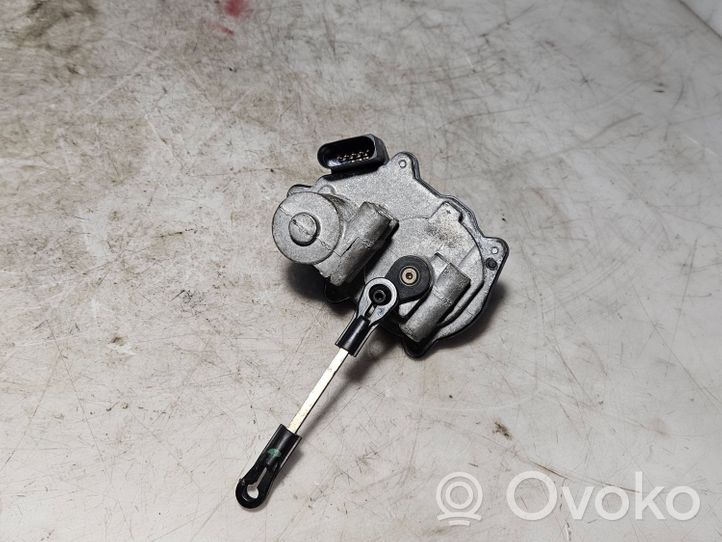 Audi A4 S4 B7 8E 8H Attuatore/motore della valvola del collettore di aspirazione 059129086K