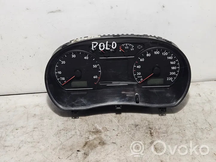 Volkswagen Polo IV 9N3 Tachimetro (quadro strumenti) 6Q0920800