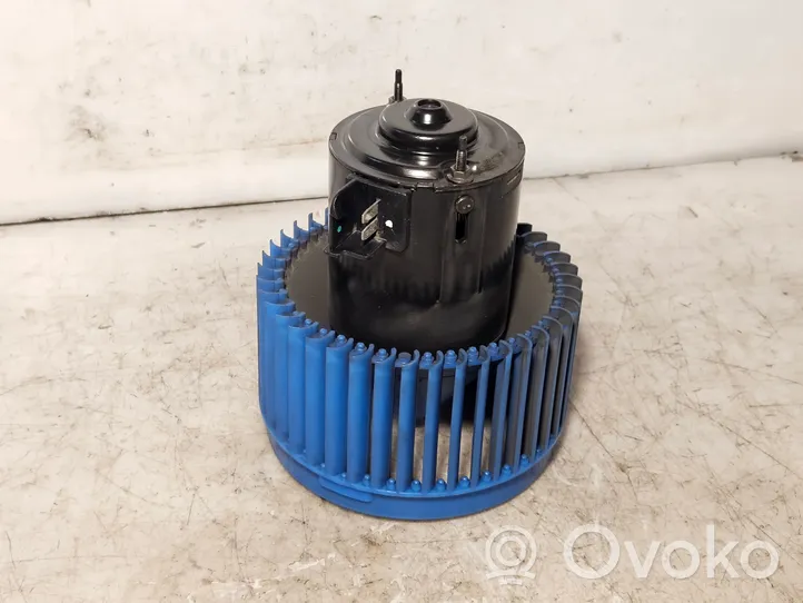 Chevrolet HHR Heater fan/blower 52417785