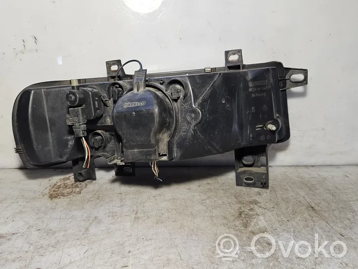 Renault Master II Phare frontale 7701044518