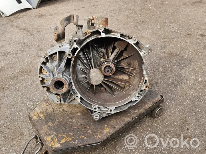 Ford Transit Mechaninė 5 pavarų dėžė 6C1R7002AB