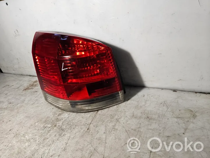 Opel Signum Feux arrière / postérieurs 13159861