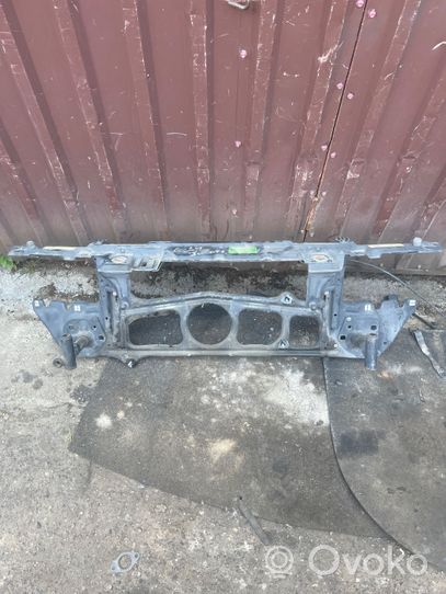 BMW 5 E39 Pannello di supporto del radiatore 