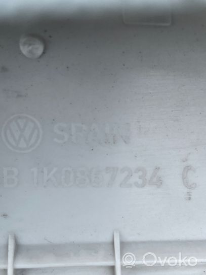 Volkswagen Golf V Muu kynnyksen/pilarin verhoiluelementti 1K0867234