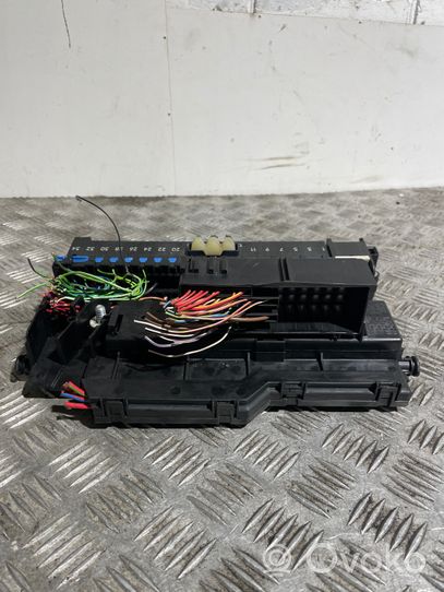 BMW X3 E83 Fuse module 8367153